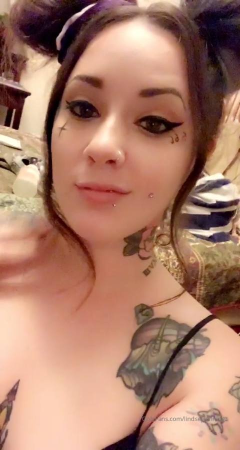 lindseyjenningz – onlyfans