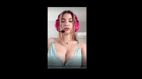 sophielunaaa / Ornus2 / notcomba