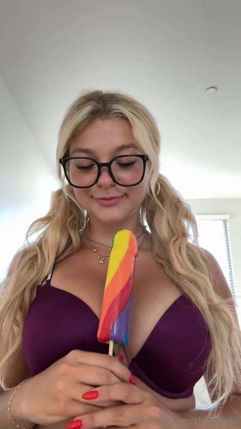 Abigaillutz / Abigail Lutz / thelexirose