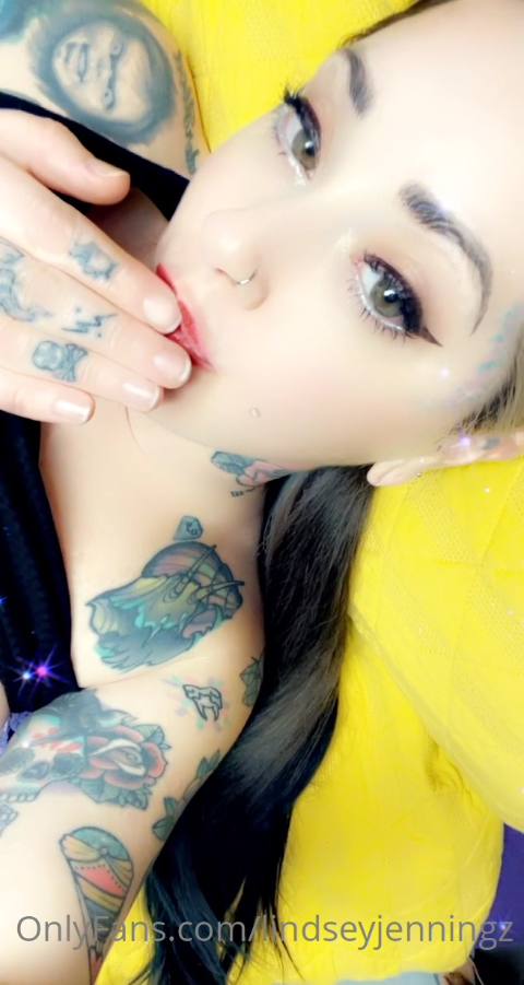 lindseyjenningz – onlyfans