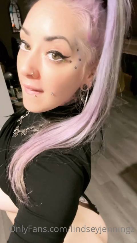 lindseyjenningz – onlyfans