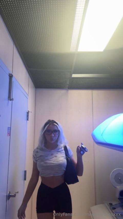 Mags Mathes / magsmathesxxx