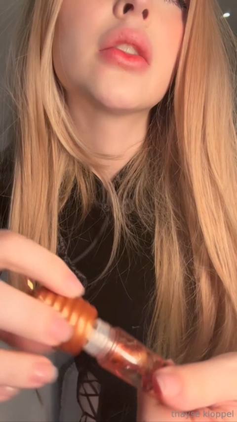 Thayse Kloppel / thaysekloppel