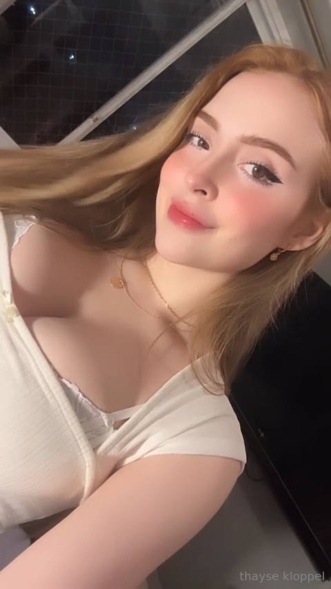 Thayse Kloppel / thaysekloppel