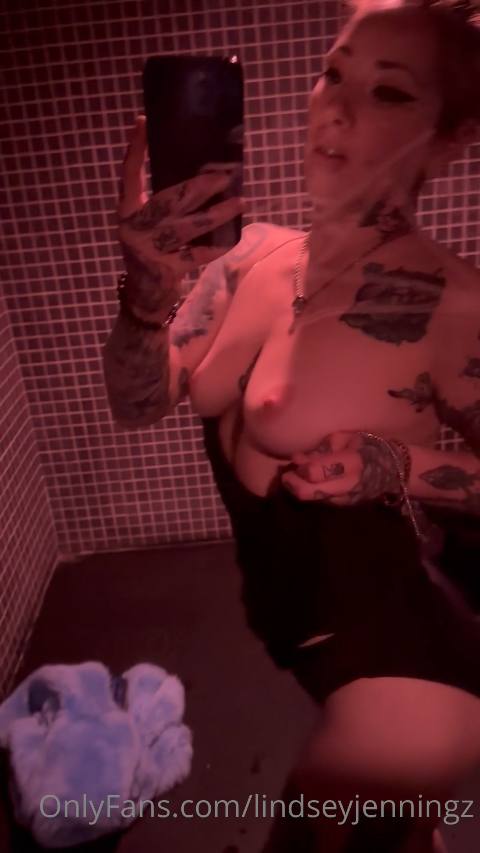 lindseyjenningz – onlyfans