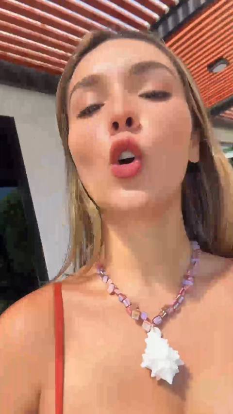 gabriela7.0 /gabriela1.8 / gabriela conejo rojas / gabriela0.88 / onlyfans_gabriela