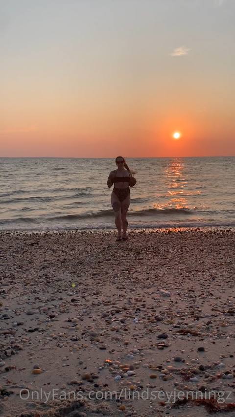 lindseyjenningz – onlyfans