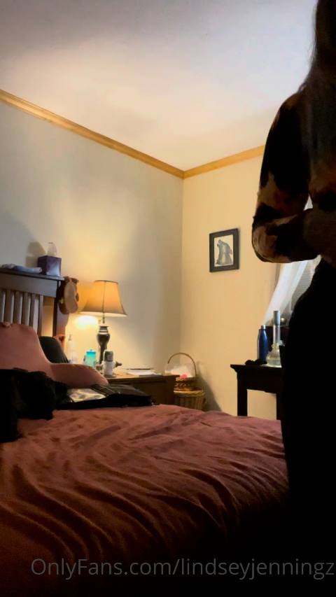 lindseyjenningz – onlyfans