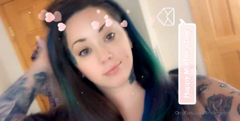 lindseyjenningz – onlyfans