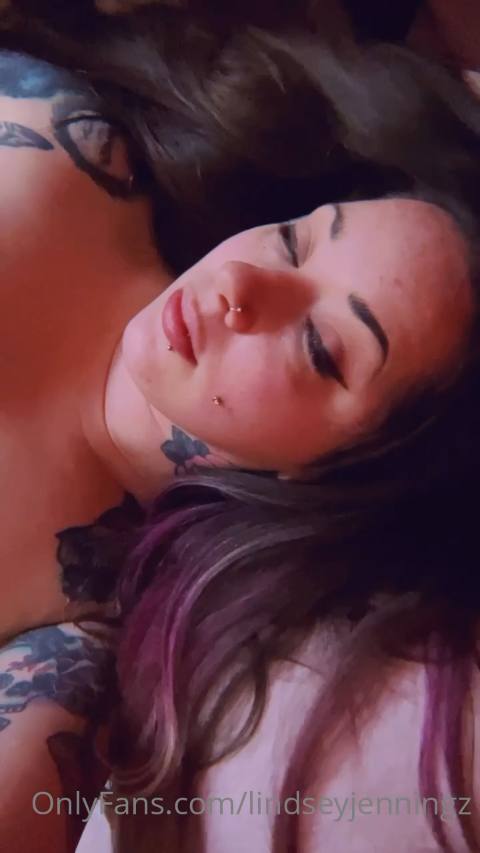 lindseyjenningz – onlyfans