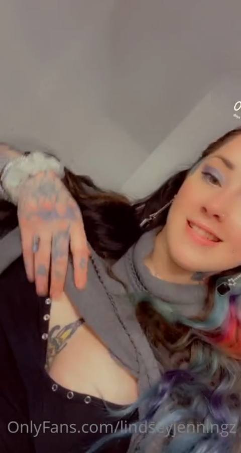 lindseyjenningz – onlyfans
