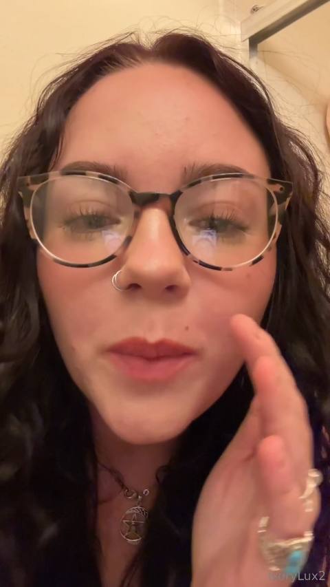 Ivorylux / ivoryluvsmissionary