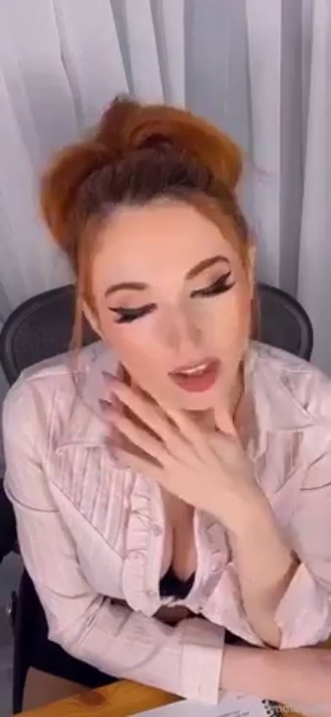 amouranth