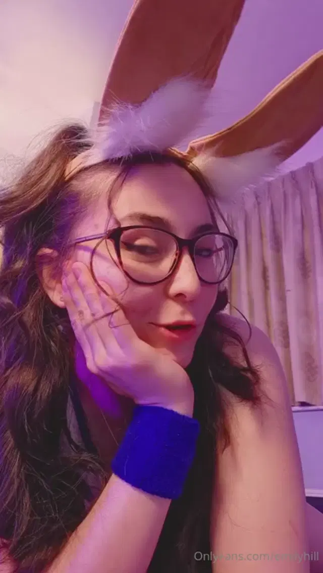 Emily Hill aka emilyhill – 10-07-2024 OnlyFans Video – Surprise_6uwd