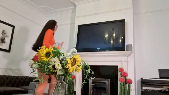 Emily Hill aka emilyhill – 10-26-2024 OnlyFans Video – Velma Cosplay Video lt3
