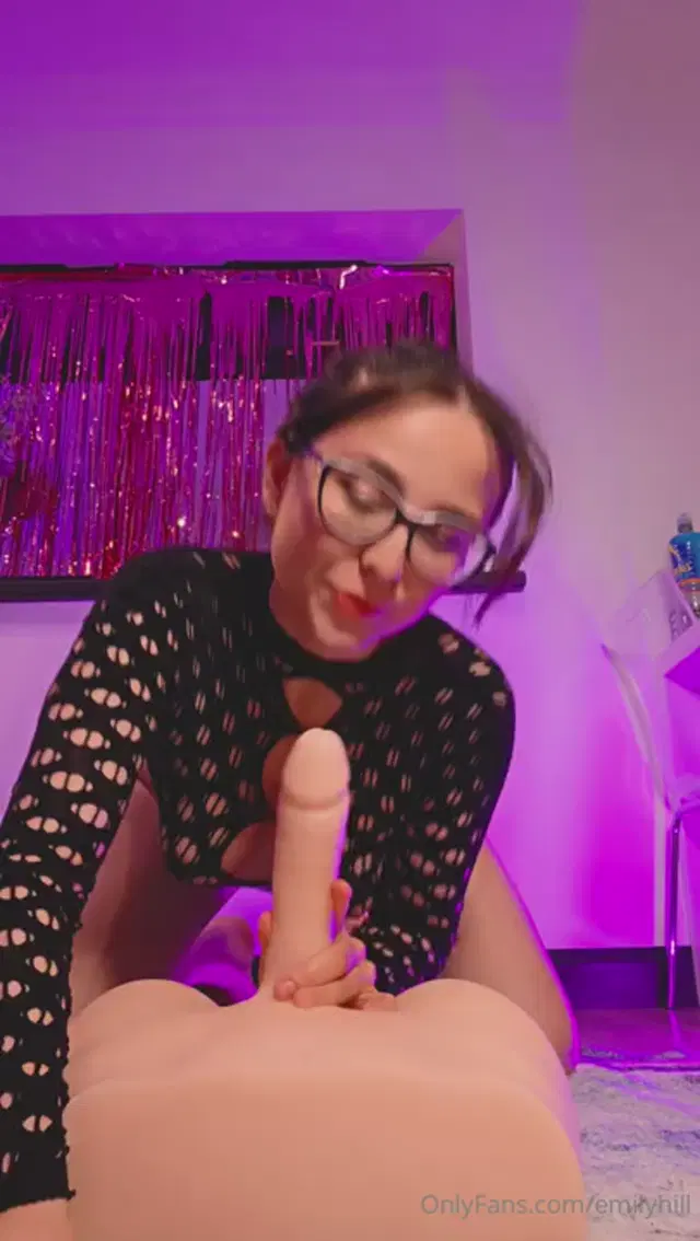 Emily Hill aka emilyhill – 09-13-2025 OnlyFans Video – 8 min Fuck doll vid