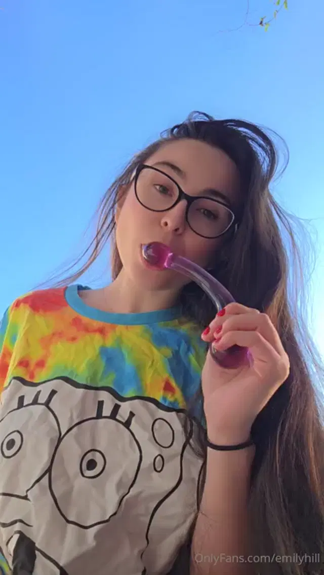 Emily Hill aka emilyhill – 09-25-2025 OnlyFans Video – Lil sunny vid