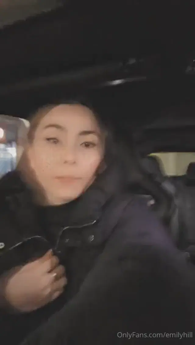 Emily Hill aka emilyhill – 12-07-2025 OnlyFans Video – Sneaky car flash be ready for a double day advent calendar tomorrow !