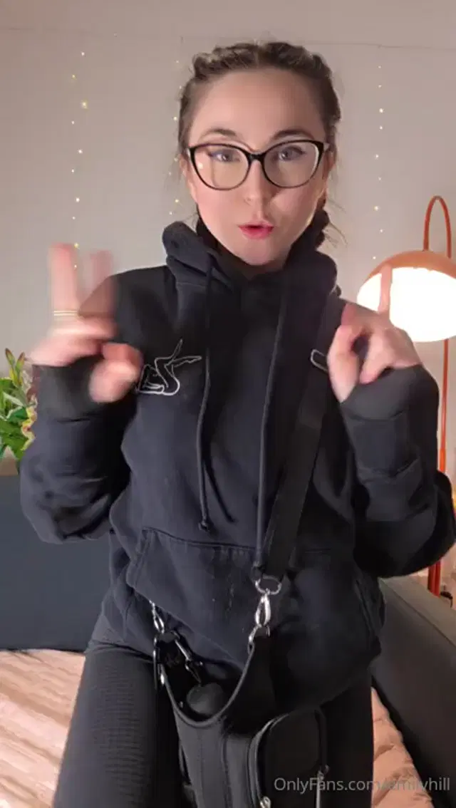 Emily Hill aka emilyhill – 02-19-2026 OnlyFans Video – Like my gym fit
