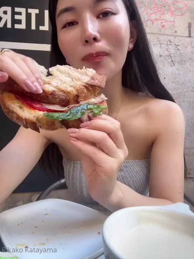 Rikako Desu aka rikakodesu – 07-05-2024 OnlyFans Video – Oh my goodness, here is a sandwich lovers paradise! The open sandwiches here are a revelationfresh,