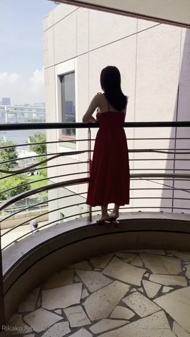Rikako Desu aka rikakodesu – 10-09-2025 OnlyFans Video – Am I enjoying the views or are you