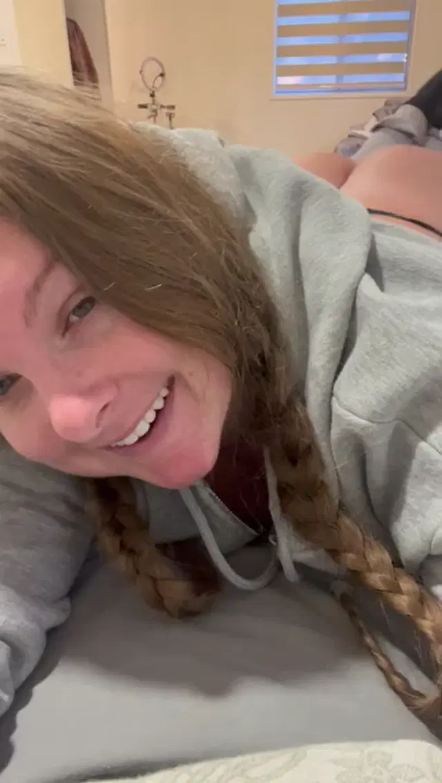 Duchess aka bigduchvip – 12-21-2025 OnlyFans Video – My pussy gets all gushy when youre in my throat