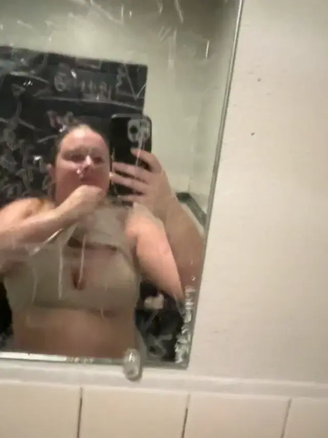 Duchess aka bigduchvip – 01-04-2026 OnlyFans Video – Sometimes Im so horny after going out to dance that I drive home with my titties_wdbe