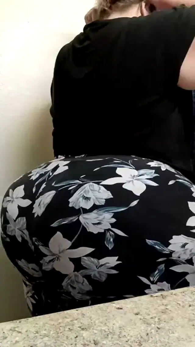 G.P.A.W.G.O.A.T LLC aka bbw4red20 – 12-25-2024 OnlyFans Video – Stream started at 12252024 0957 am