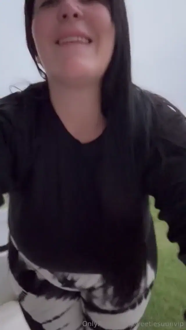 Sweetiesuun aka sweetiesuunvip – 09-24-2025 OnlyFans Video – HellooooSomeone is in a good mood today Holaaaa alguien est de buen humor hoy