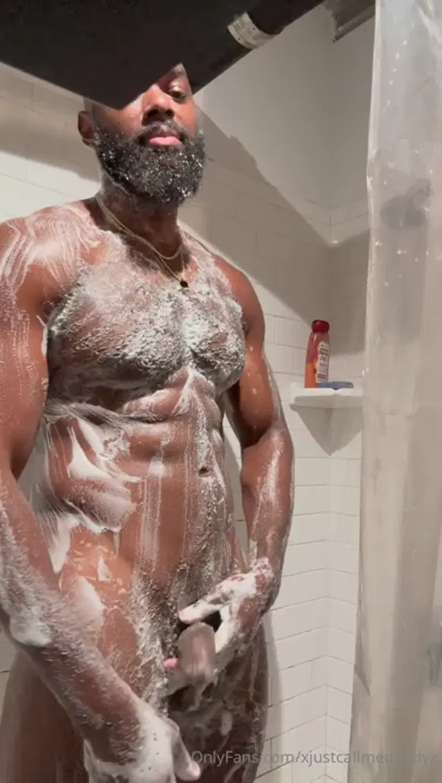 Xjustcallmedaddyx aka xjustcallmedaddyx – 04-07-2025 OnlyFans Video – Edged myself in the shower I almost came but I stayed strong Can you help