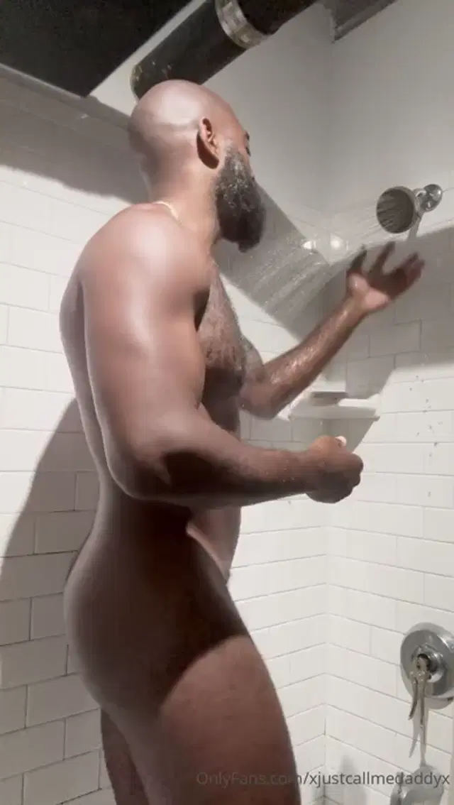 Xjustcallmedaddyx aka xjustcallmedaddyx – 12-11-2025 OnlyFans Video – Good moaning come shower and get ready with me