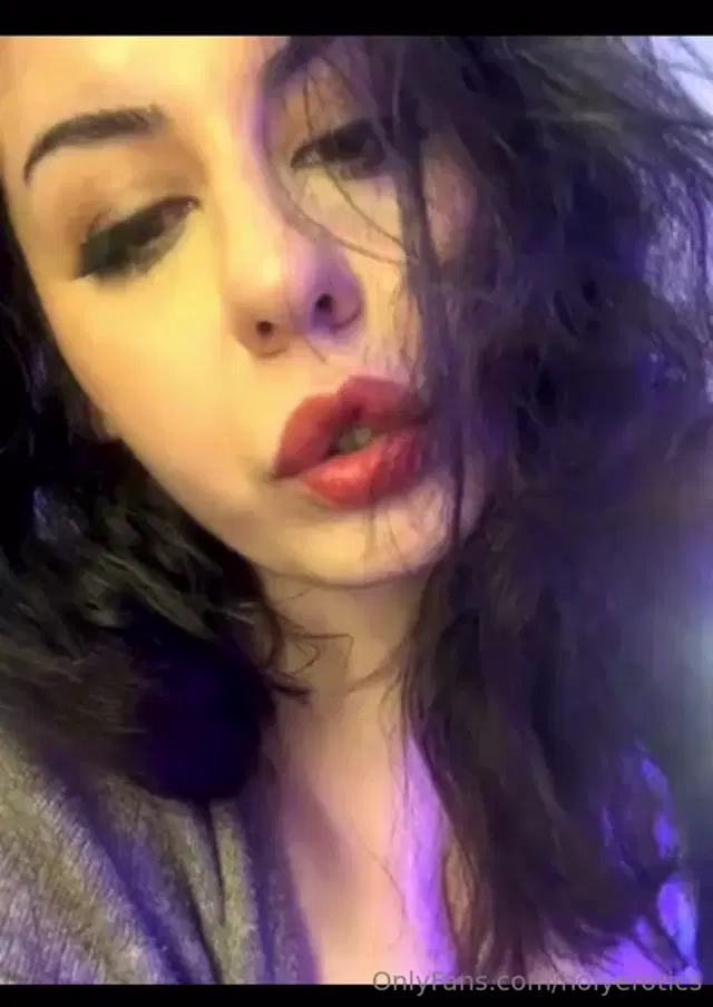 Laila holyerotics aka holyerotics – 12-18-2025 OnlyFans Video – Leaked holyerotics 89592