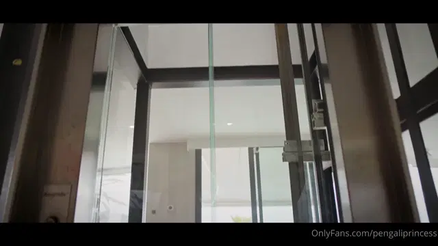 Yasmina Khan aka pengaliprincess – 06-23-2025 OnlyFans Video – New release out now!!! TROY ORDERED 2 SEXY GIRLS TO THE HOUSE TO DESTROY HIS DICK!