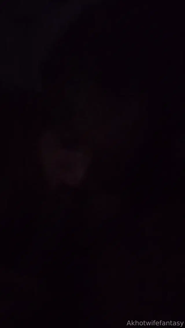 Akhotwifefantasy aka akhotwifefantasy – 07-24-2024 OnlyFans Video – Happy Hump Day! Woke up hubby with his cock in my mouth