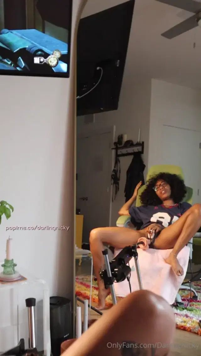 Darling Nicky aka darlingnicky – 04-13-2024 OnlyFans Video – Oh this was a fun challenge! Multitask masturbation! It felt so good to be focused on