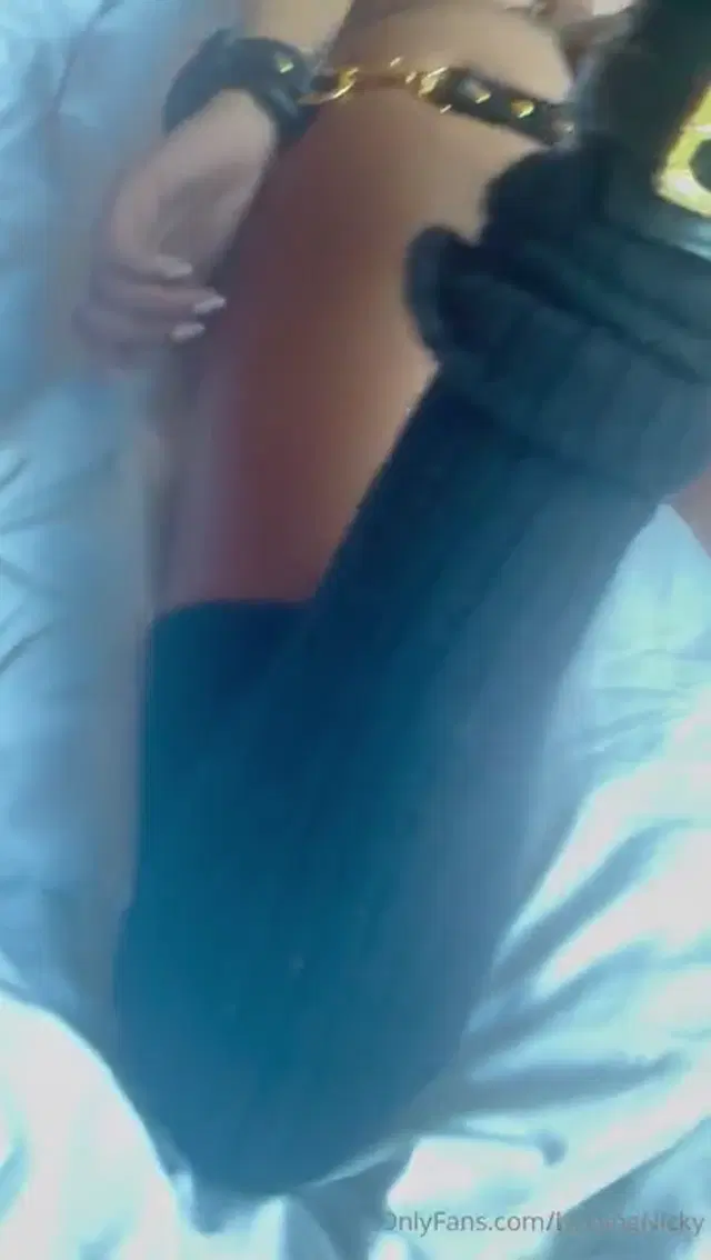 Darling Nicky aka darlingnicky – 09-28-2024 OnlyFans Video – Getting wild in the woods