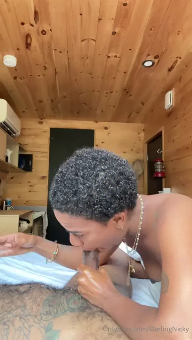 Darling Nicky aka darlingnicky – 11-04-2024 OnlyFans Video – Mouth sex