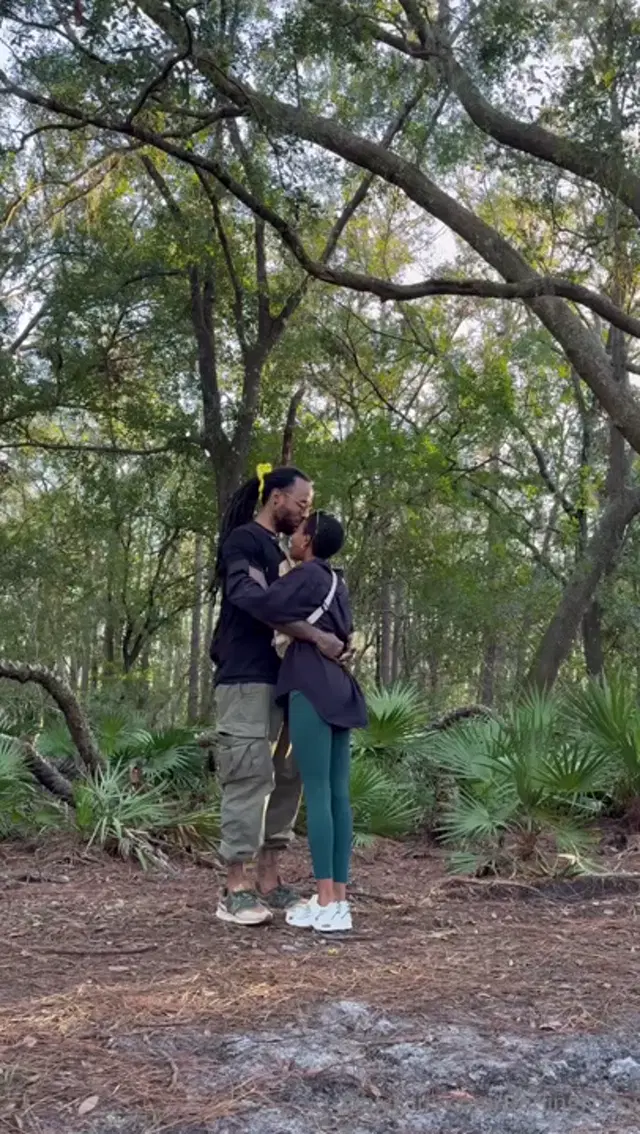 Darling Nicky aka darlingnicky – 01-24-2025 OnlyFans Video – Went on a nature walk with my partner amp yall know how nature makes me feel