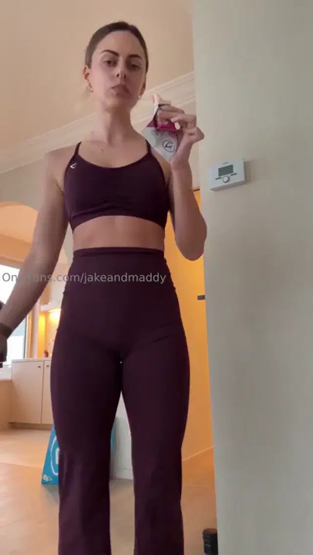 Jake and Maddy aka jakeandmaddy – 01-07-2026 OnlyFans Video – Gym fit check inDo you like this colour