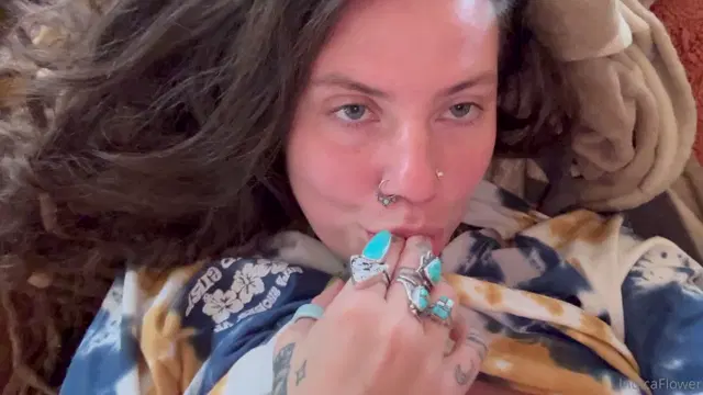 Indica Flower aka indicaflower – 12-22-2025 OnlyFans Video – playing with my pussy while i think about getting some dick any volunteers_6f2i