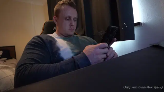 Alexis Jean aka alexispawg – 03-24-2024 OnlyFans Video – Roleplay Stepmom sucks stepson’s cock thinking it was his gf!