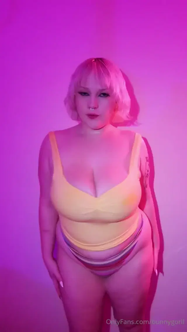 Bunnygorll aka bunnygorll – 03-30-2025 OnlyFans Video – do you like high quality thirst traps