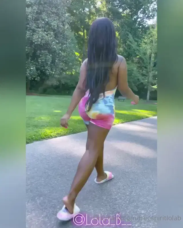 Lola B aka freespiritlolab – 04-23-2024 OnlyFans Video – Come take a jog with me this morning bby