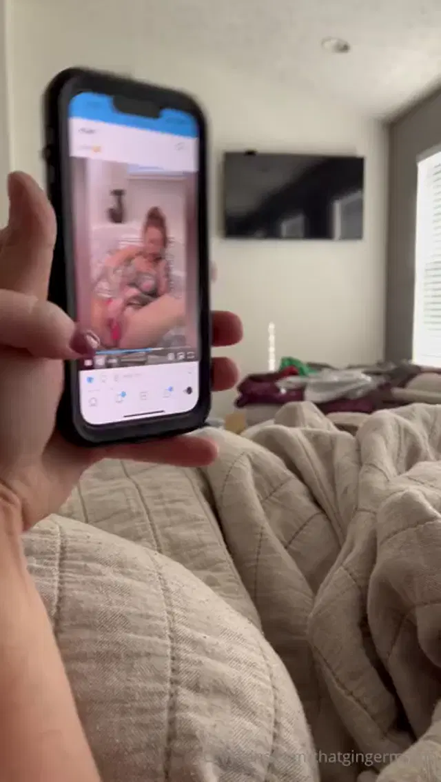 Morgan thatgingermo aka thatgingermomo – 03-24-2024 OnlyFans Video – Things are getting desperate in this house hold one more week until I can have sex