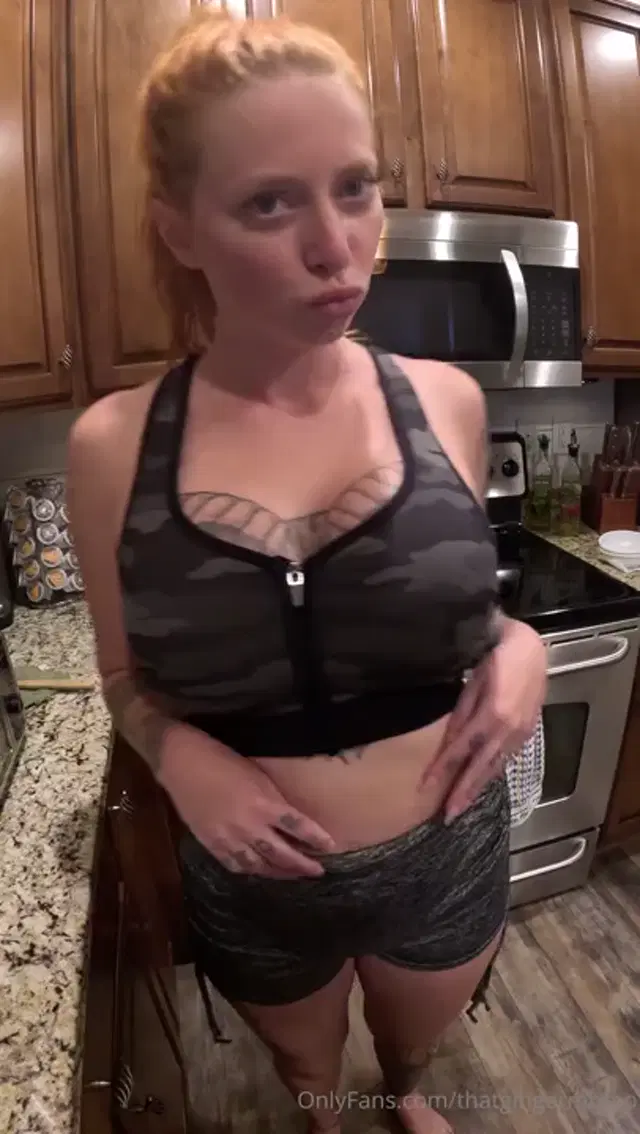 Morgan thatgingermo aka thatgingermomo – 07-26-2024 OnlyFans Video – Posting my first sex tape on the GoPro tomorrow! Just worked out Im starving!!