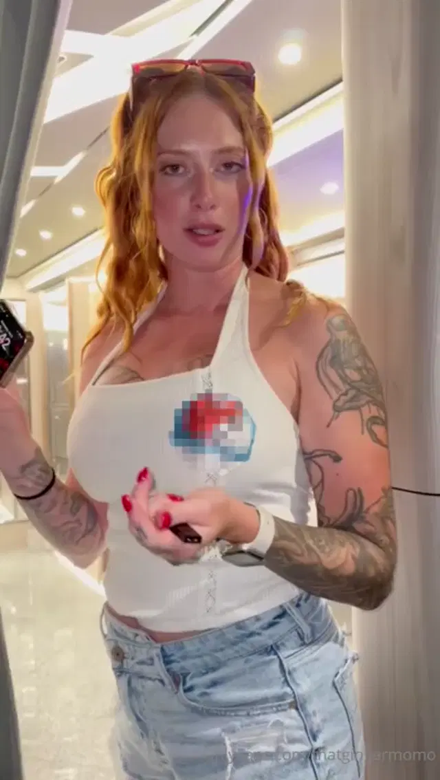 Morgan thatgingermo aka thatgingermomo – 09-18-2025 OnlyFans Video – Met this guy at a show and he took us backstage so we sucked him off