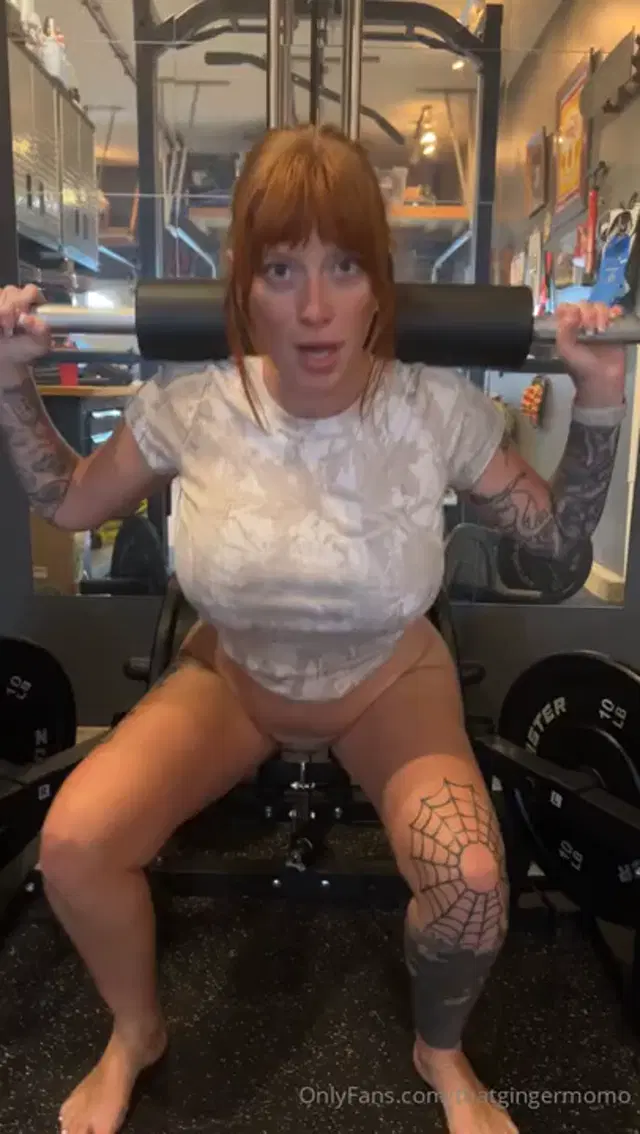 Morgan thatgingermo aka thatgingermomo – 09-12-2025 OnlyFans Video – Just getting my squats in