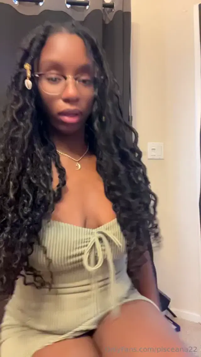 Pisceana22 aka pisceana22 – 11-05-2024 OnlyFans Video – You guys Im sorry I was in the hospital I couldnt even dress up for Halloween