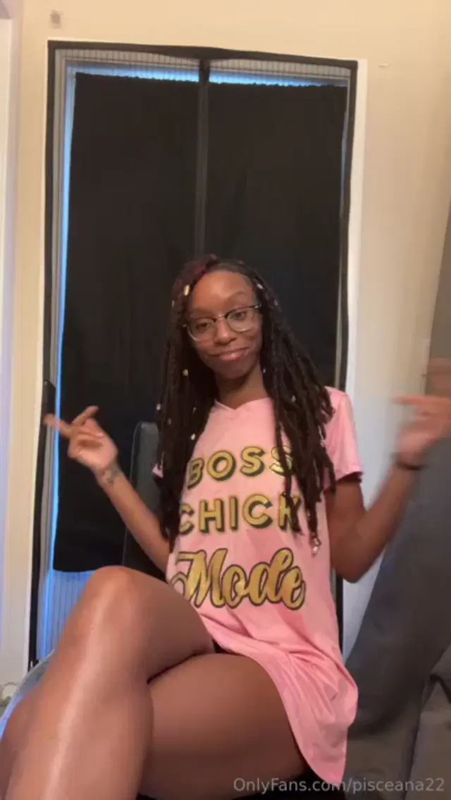 Pisceana22 aka pisceana22 – 01-10-2024 OnlyFans Video – I couldnt choose which one to post so Ill put both_0ws7