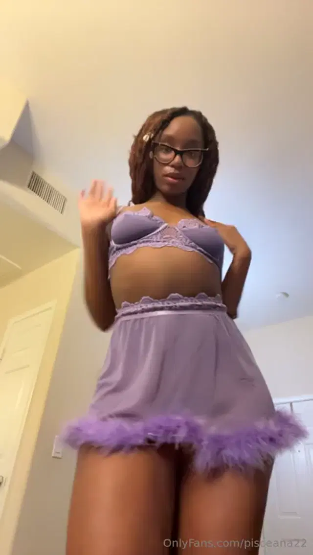 Pisceana22 aka pisceana22 – 01-03-2025 OnlyFans Video – Happy New Year !!! First onlyfans video of 2025!! I couldnt choose which version so I